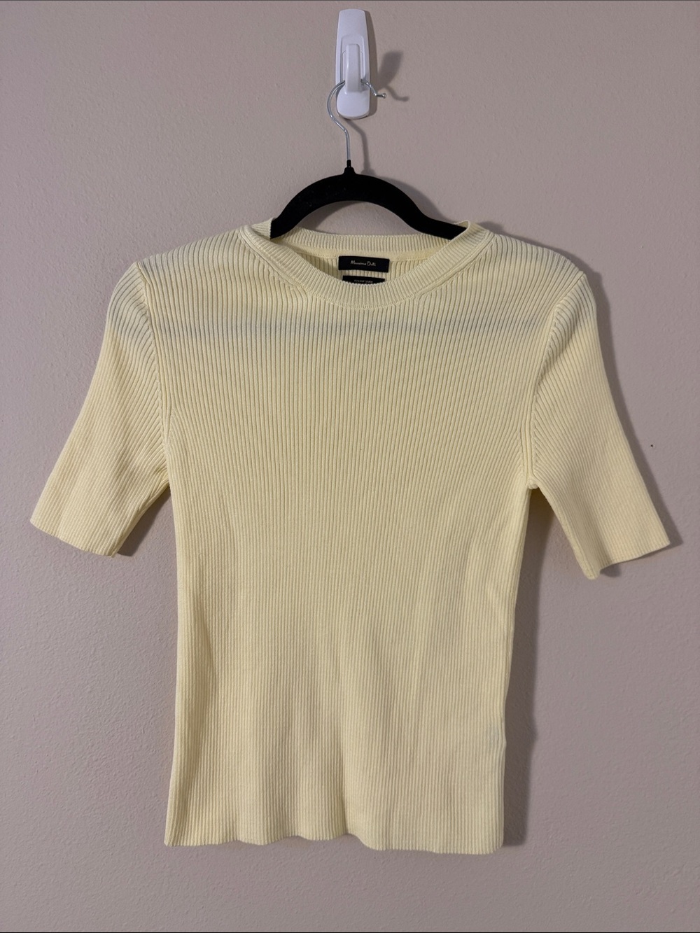 Massimo Dutti Italian Yarn Fitted Ribbed Sweater Top in Pale‎ Yellow Size S